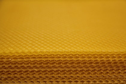 Beeswax comb foundation sheets (1 kg)